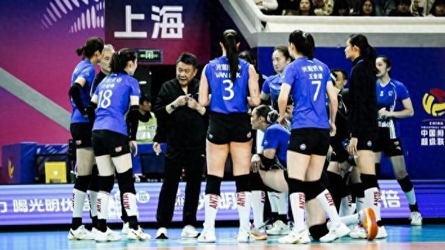 西甲-“忘记过去”成就上海女排关键一胜，与江苏队的决胜场“攻心”为上|蔡斌|江苏女排|比赛|球迷|队员_新浪新闻